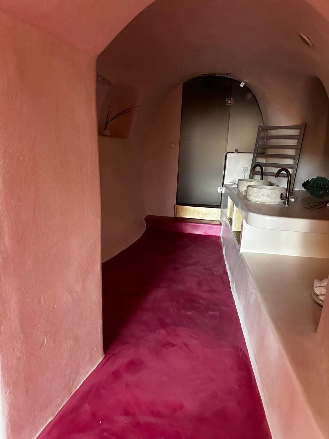 Maria Paradeiso Apartment Imerovigli (Santorini)